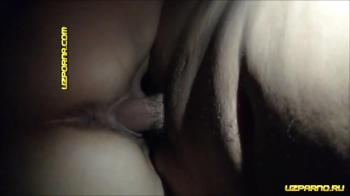 Жена села на член сверху