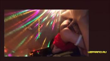 В массажном салоне отымел девушку на камеру